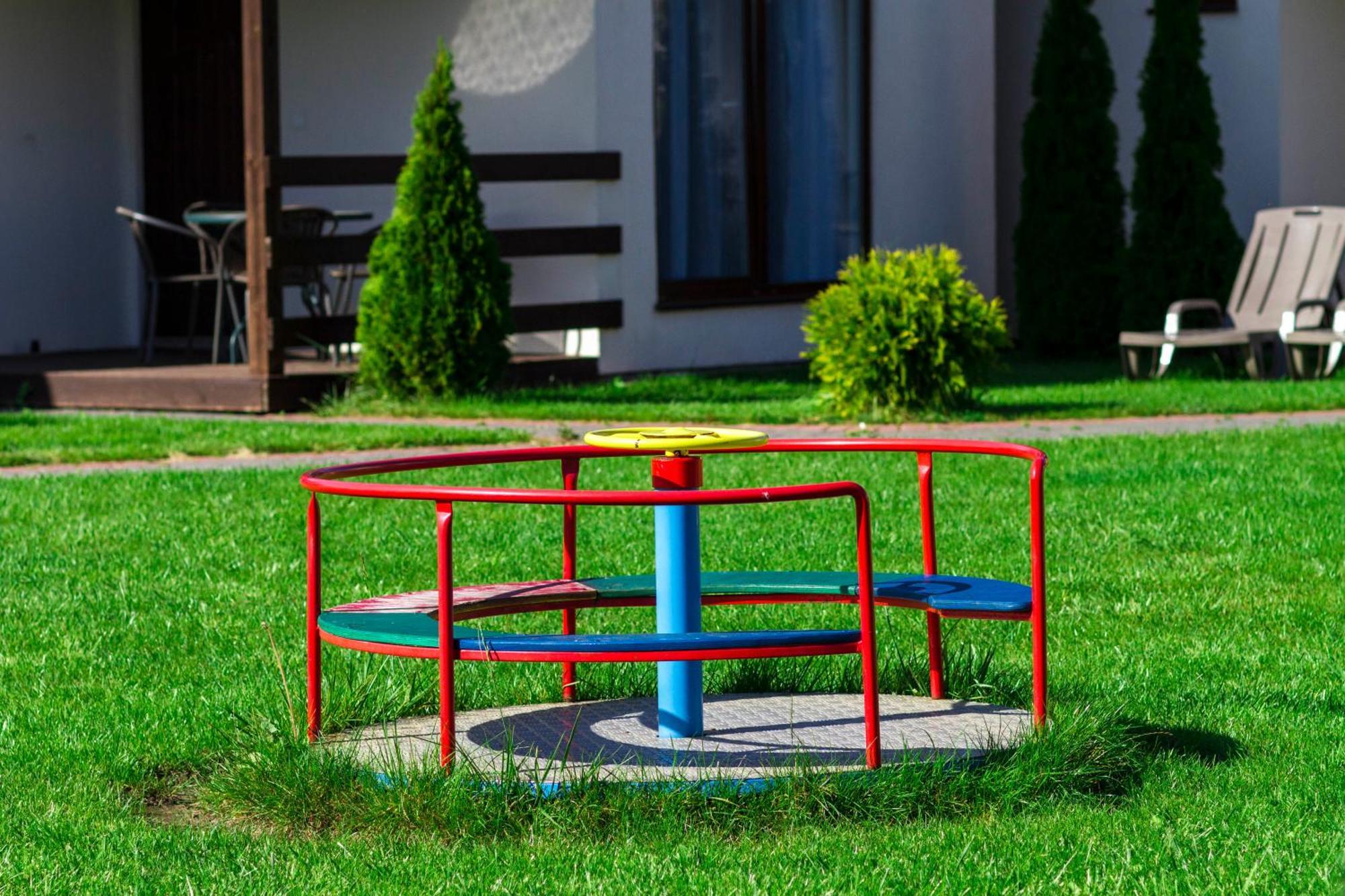 Bursztyn II Domki Apartamenty Pokoje W Sarbinowie Blisko Morza 萨比诺瓦 外观 照片