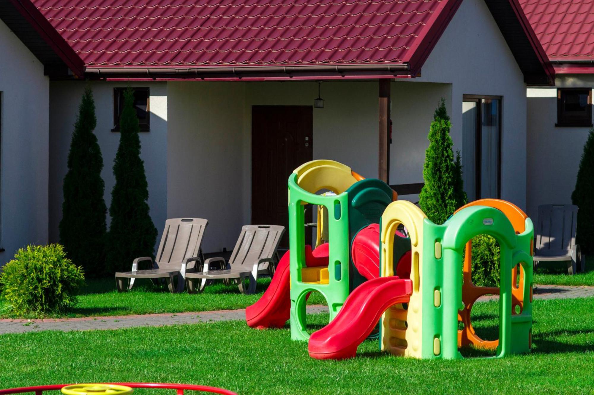 Bursztyn II Domki Apartamenty Pokoje W Sarbinowie Blisko Morza 萨比诺瓦 外观 照片