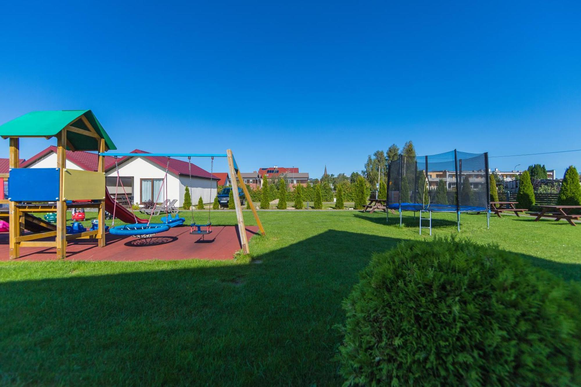 Bursztyn II Domki Apartamenty Pokoje W Sarbinowie Blisko Morza 萨比诺瓦 外观 照片