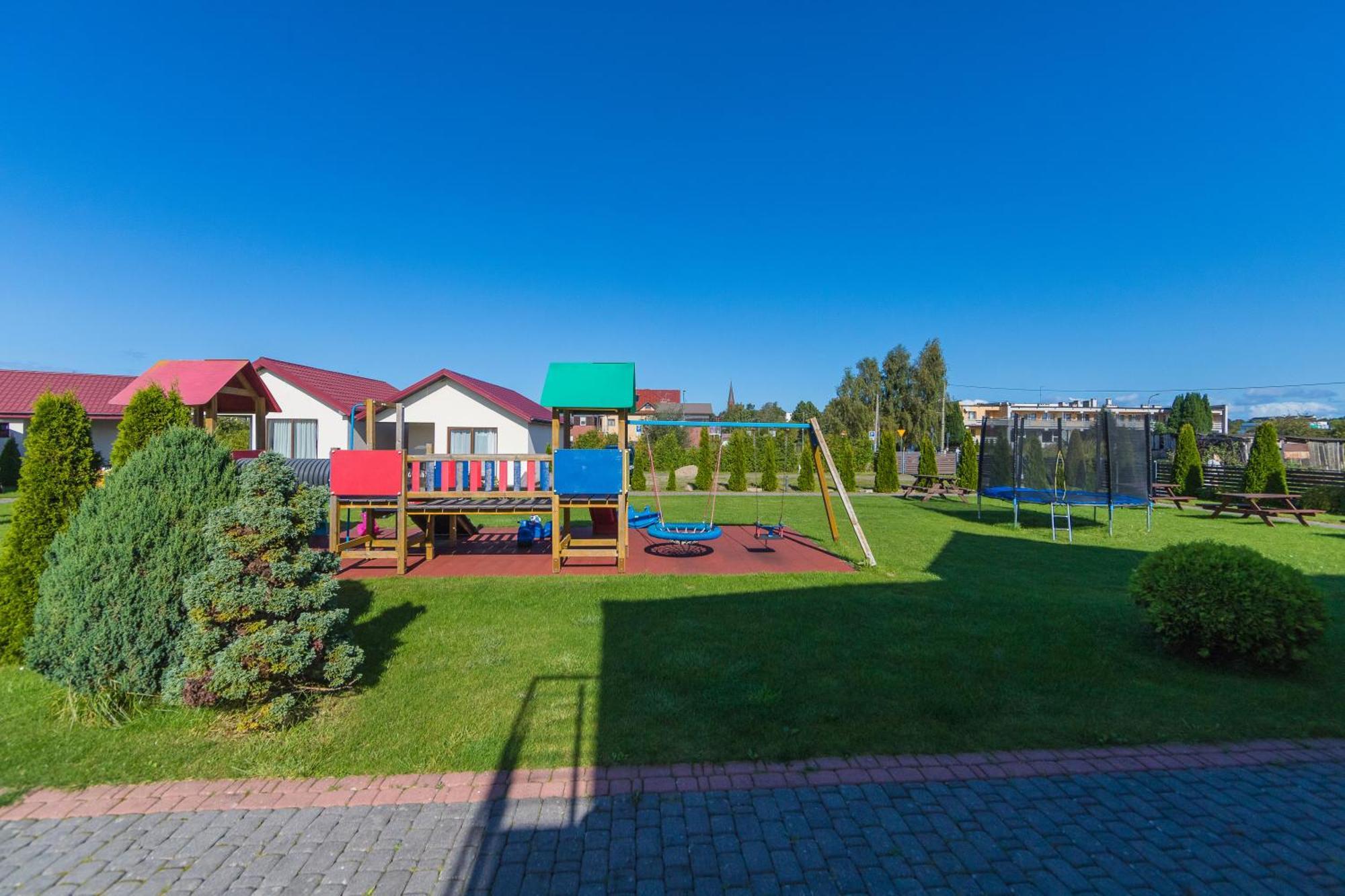 Bursztyn II Domki Apartamenty Pokoje W Sarbinowie Blisko Morza 萨比诺瓦 外观 照片
