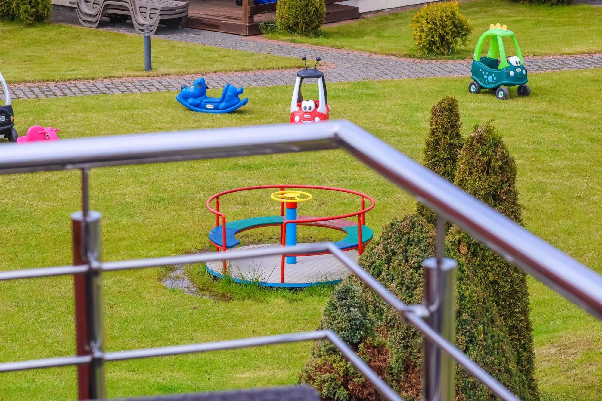 Bursztyn II Domki Apartamenty Pokoje W Sarbinowie Blisko Morza 萨比诺瓦 外观 照片